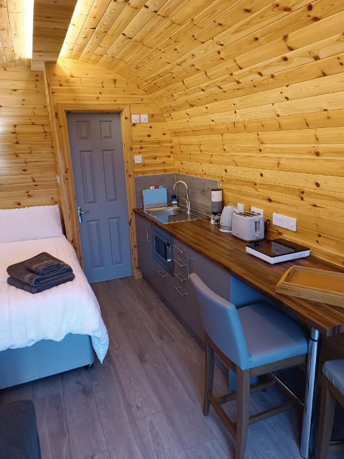 Aurora Skye Hotel Breakish Bagian luar foto